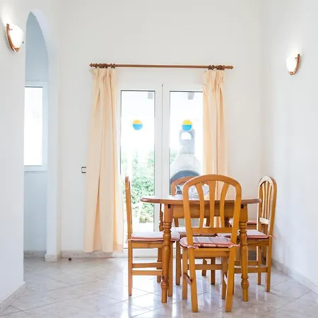 Сasa de vacaciones Apartchalet Elvira. B Son Carrio (Menorca)